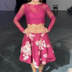 Sherri Hill 2-piece Lace and Floral Cocktail
